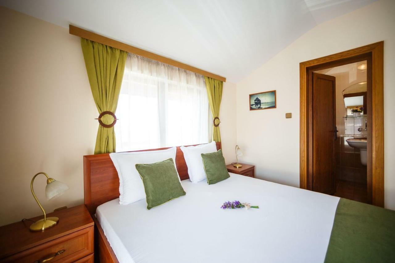 Hotel Albatros Old Town Sozopol Exterior foto